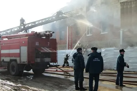 Пожар в ангаре на улице Круговой в Краснодаре локализован специалистами МЧС